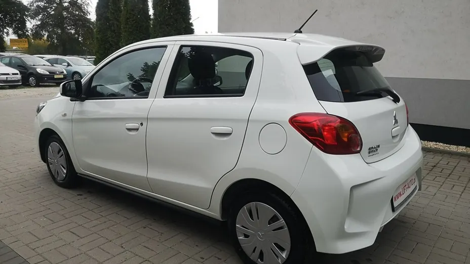 MITSUBISHI Space Star -