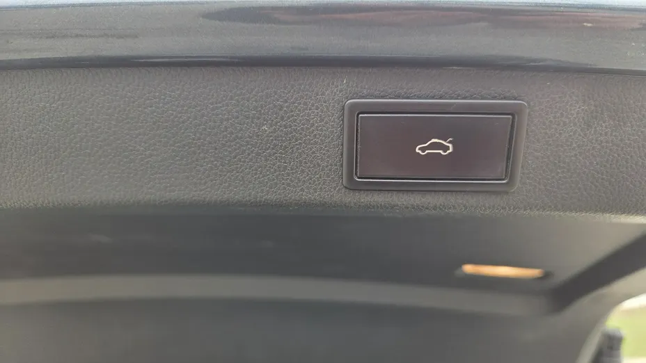 SKODA Superb -