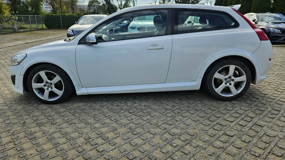 VOLVO C30 -