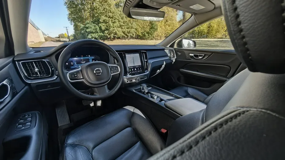 VOLVO S60 -