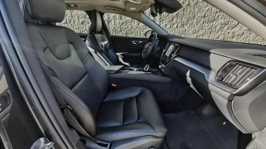 VOLVO S60 -