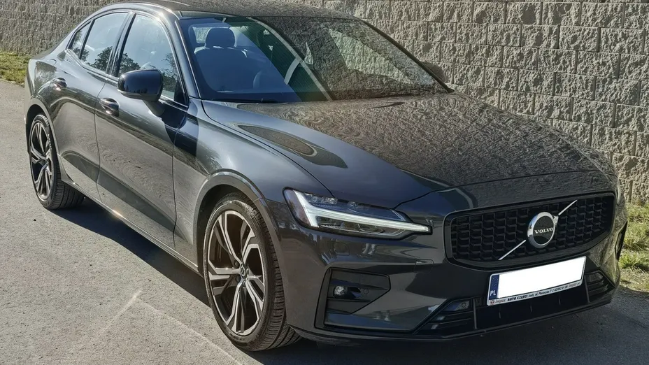 VOLVO S60 -
