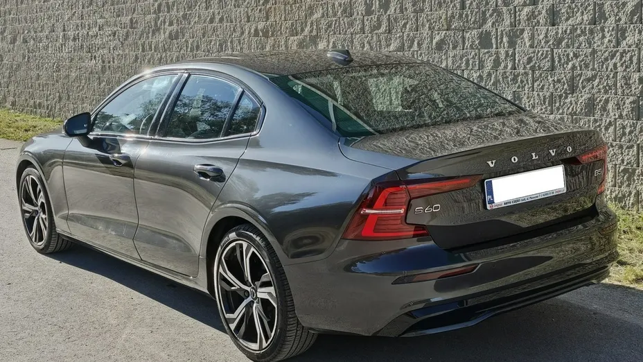 VOLVO S60 -