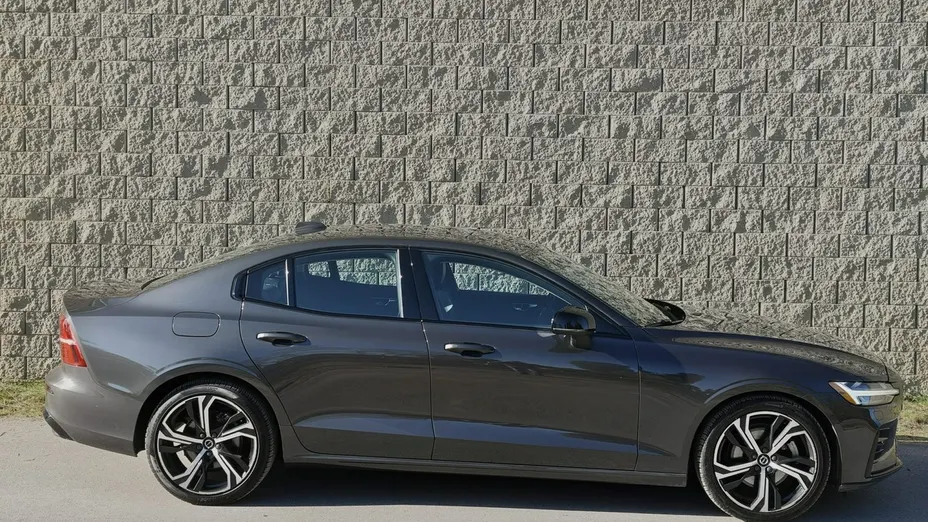 VOLVO S60 -
