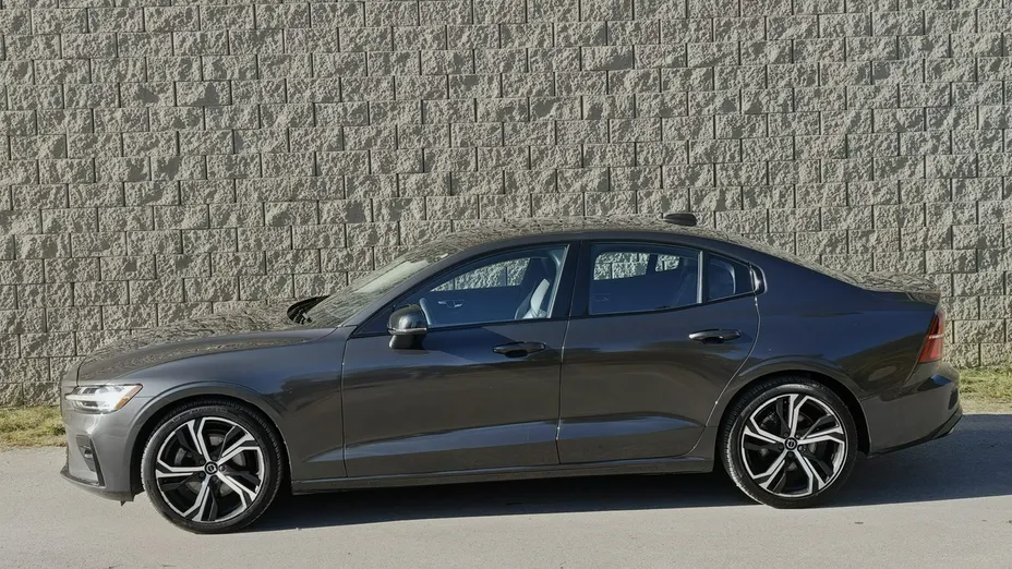 VOLVO S60 -