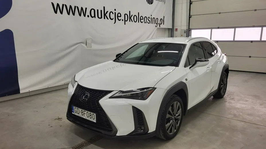 LEXUS UX -