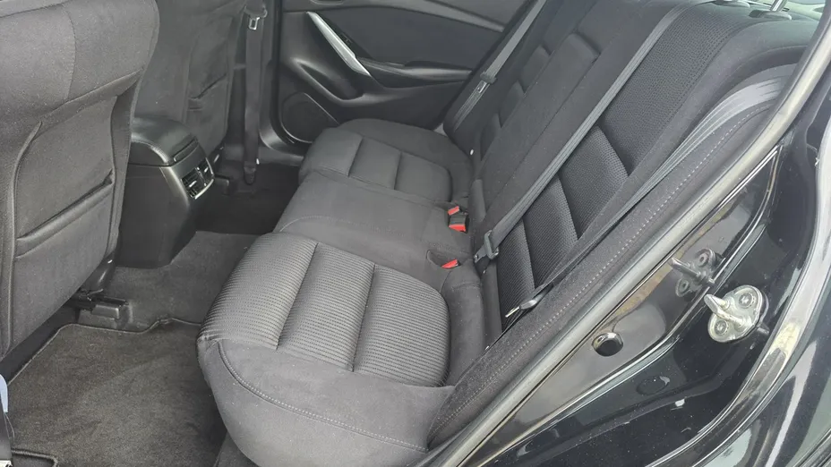 MAZDA 6 -