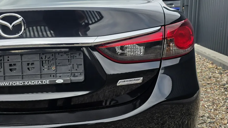 MAZDA 6 -