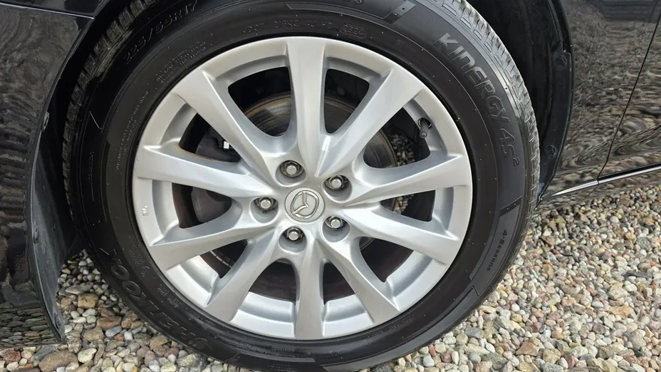 MAZDA 6 -
