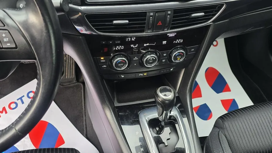MAZDA 6 -