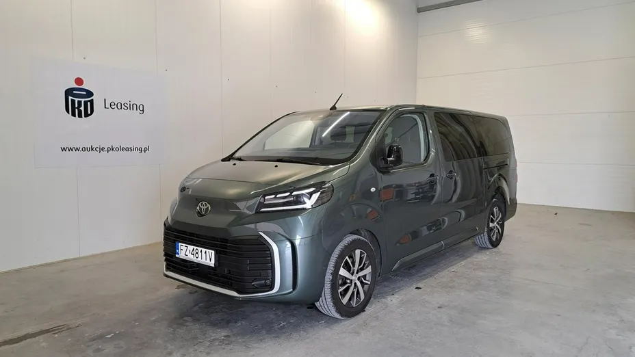 TOYOTA Proace Verso -