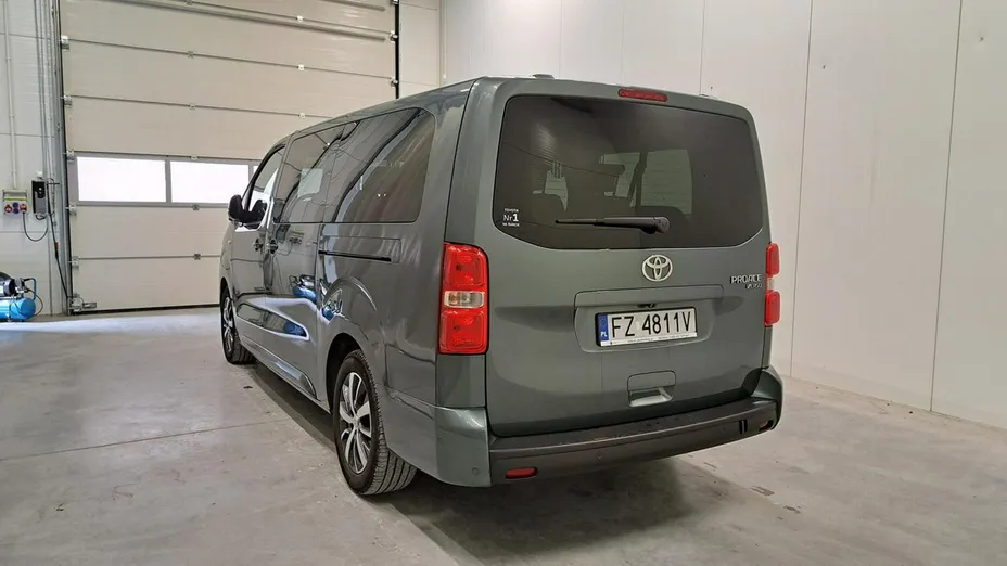 TOYOTA Proace Verso -