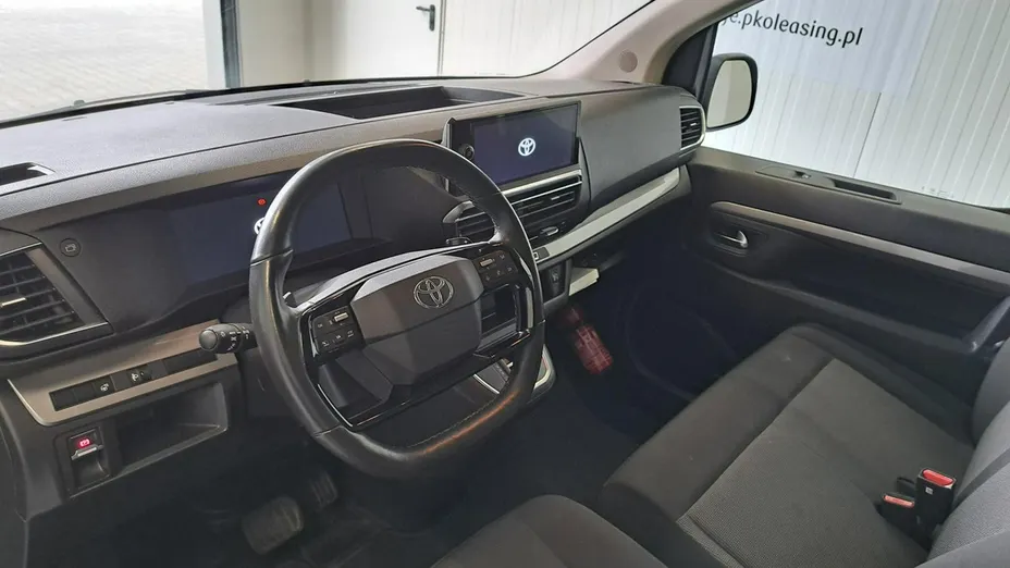 TOYOTA Proace Verso -