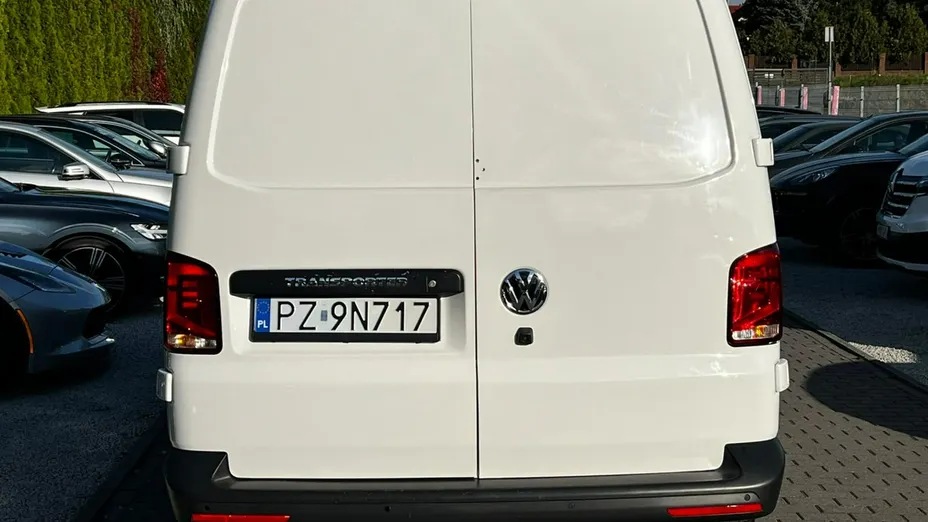 VOLKSWAGEN Transporter -