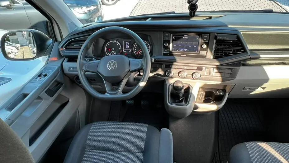 VOLKSWAGEN Transporter -