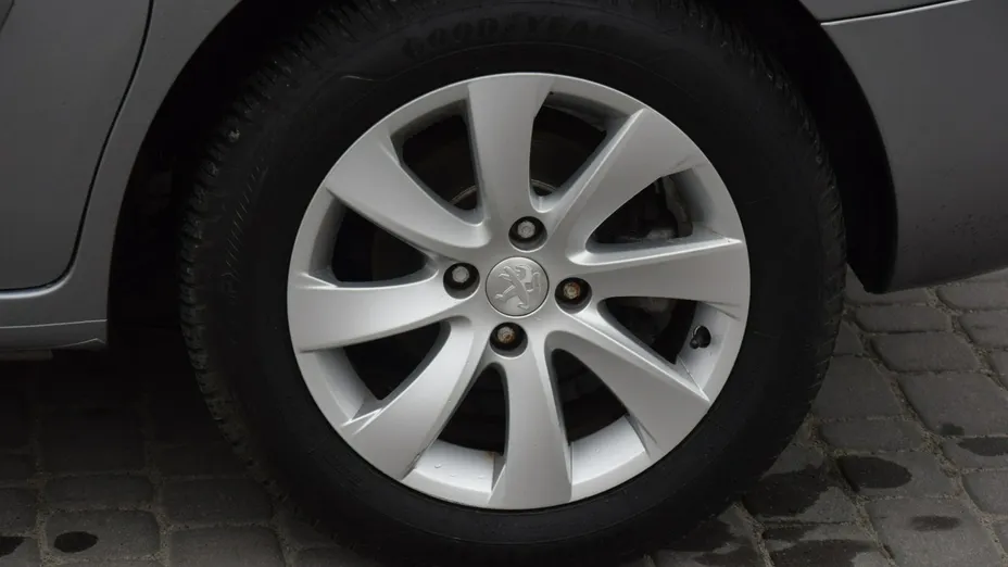 PEUGEOT Partner -