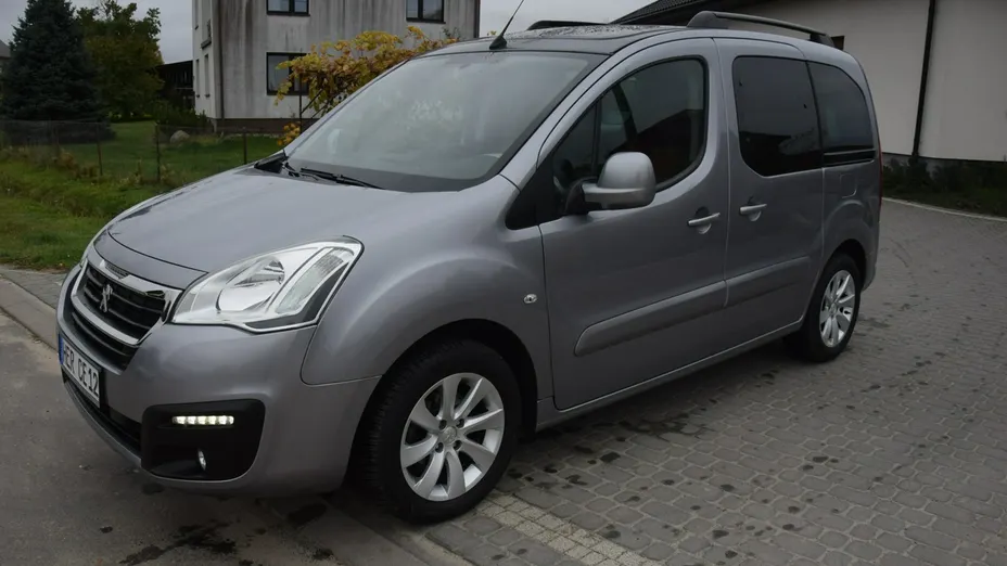 PEUGEOT Partner -