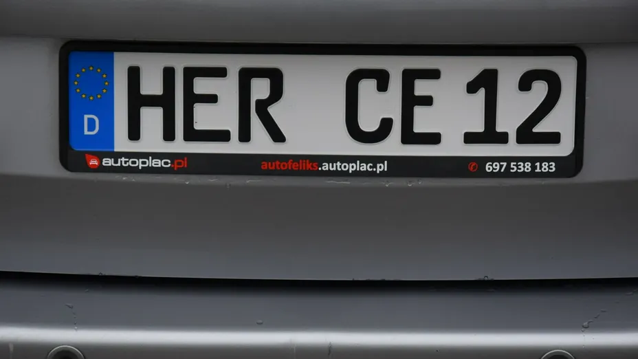 PEUGEOT Partner -