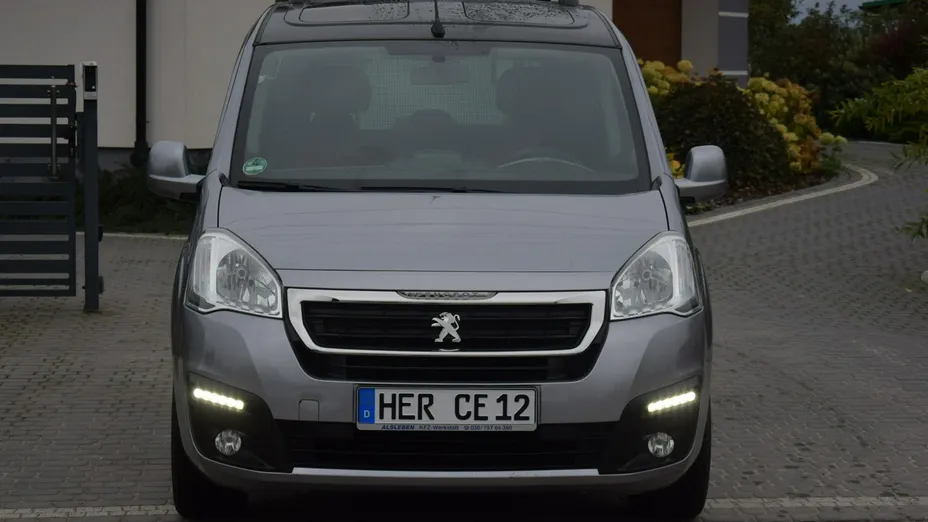 PEUGEOT Partner -
