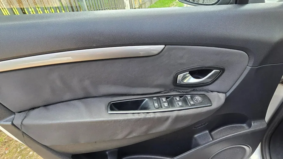 RENAULT Scenic -