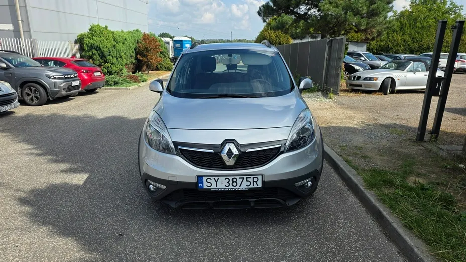 RENAULT Scenic -