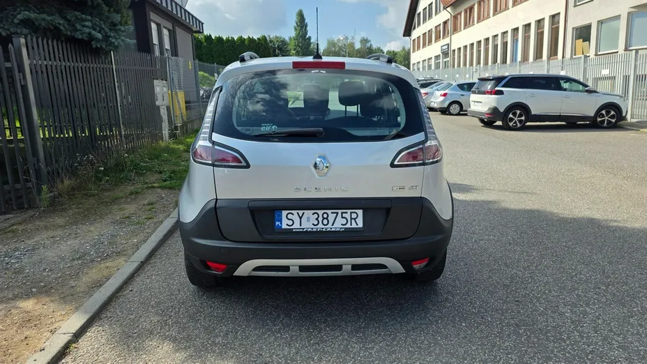 RENAULT Scenic -