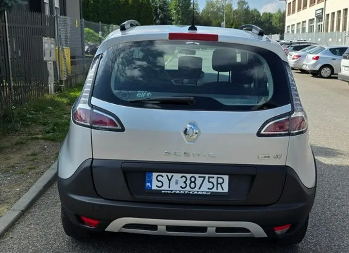 RENAULT Scenic -