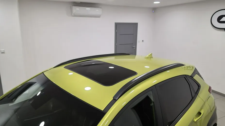 HYUNDAI Kona -
