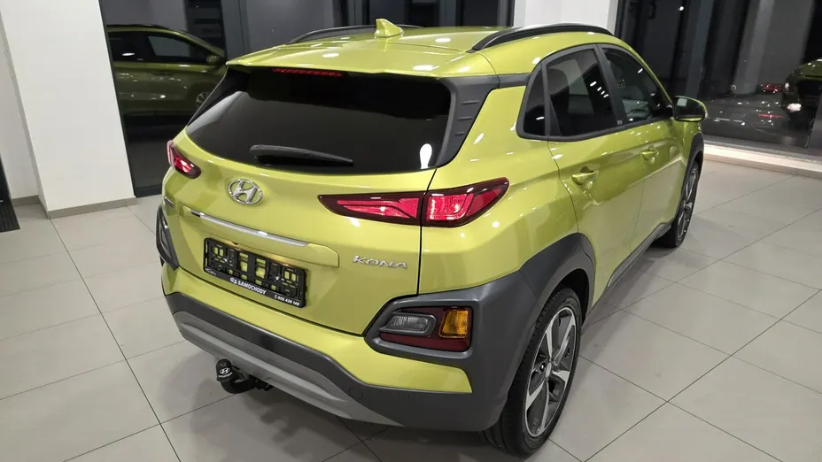 HYUNDAI Kona -