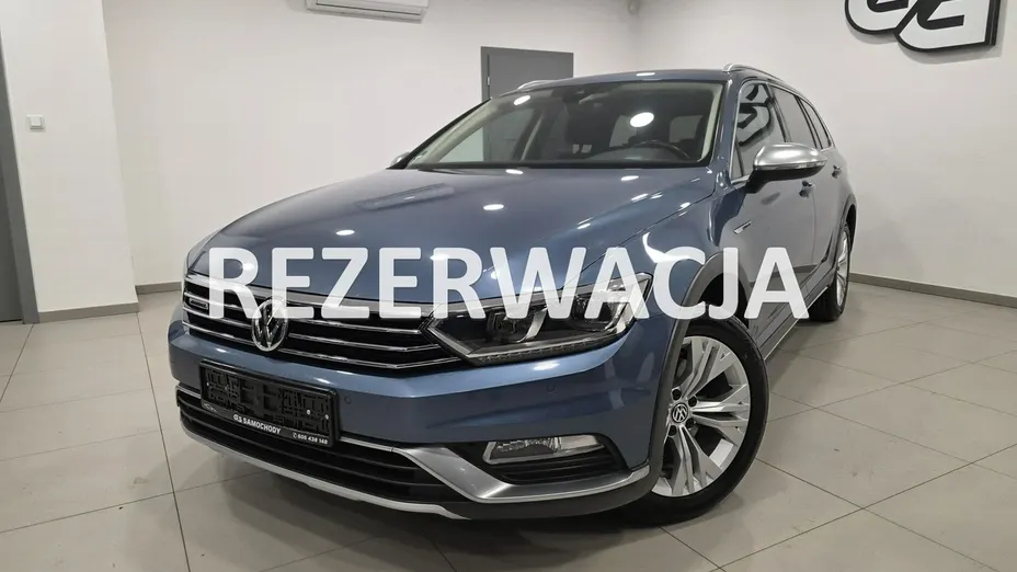 VOLKSWAGEN Passat -