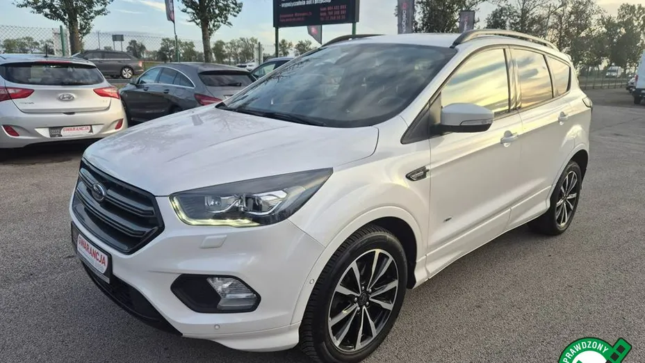 FORD Kuga -