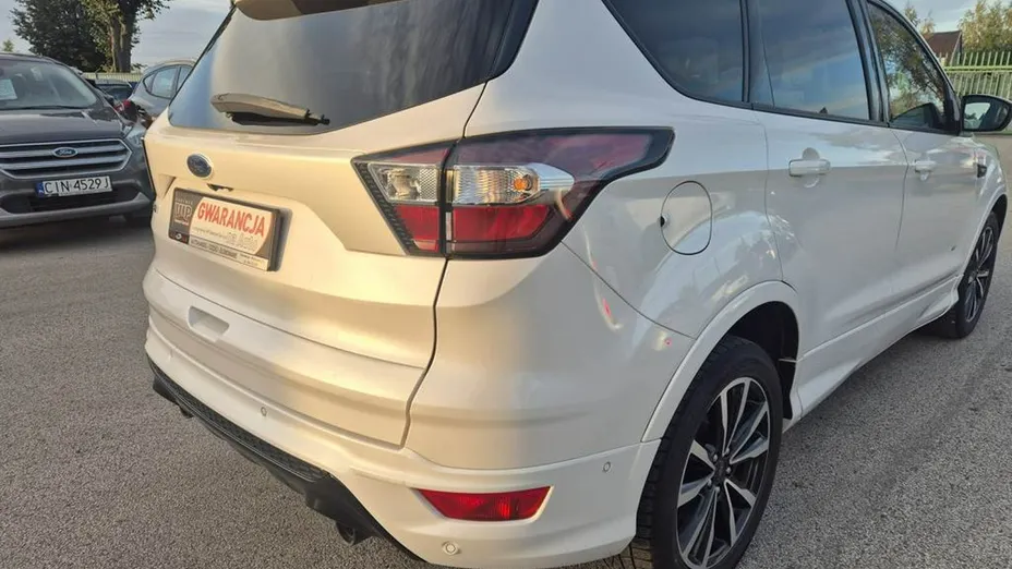 FORD Kuga -