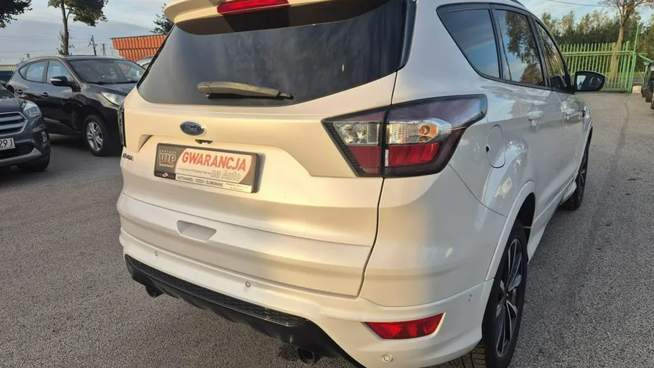 FORD Kuga -