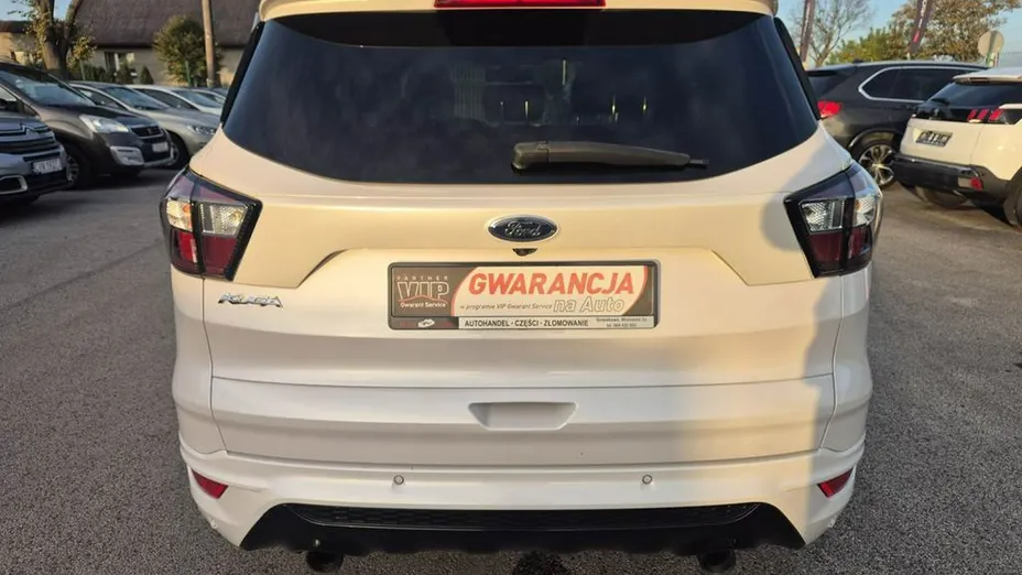 FORD Kuga -