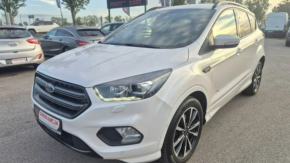 FORD Kuga -