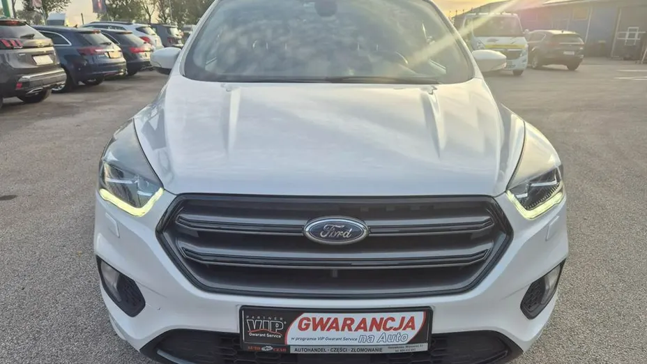 FORD Kuga -