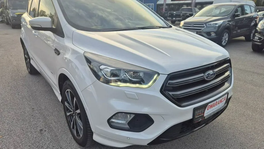 FORD Kuga -