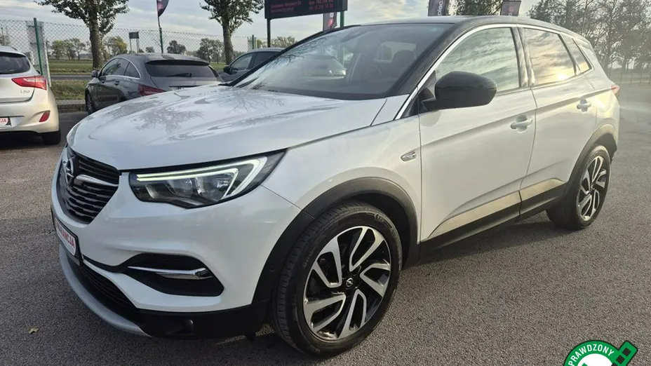 OPEL Grandland X -