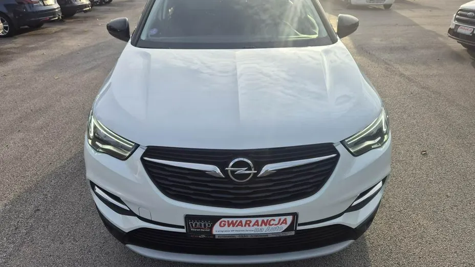 OPEL Grandland X -