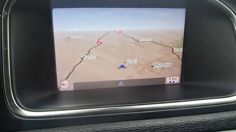 VOLVO V40 Cross Country -