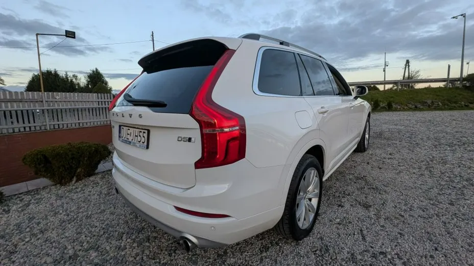 VOLVO XC90 -
