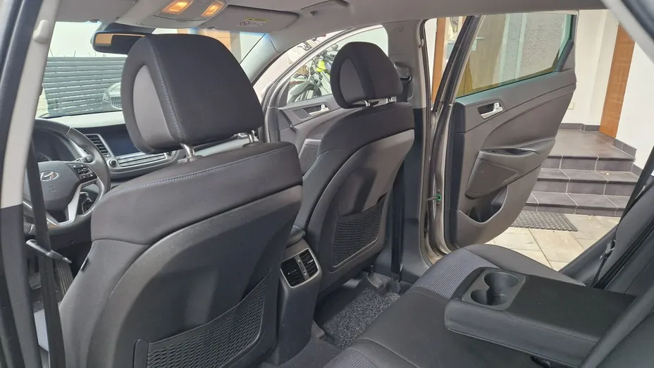 HYUNDAI Tucson -