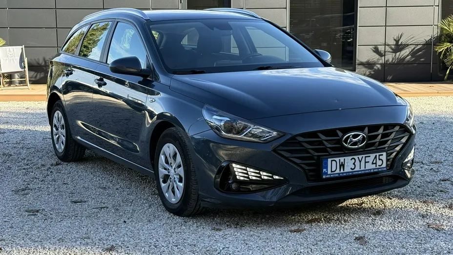 HYUNDAI i30 -