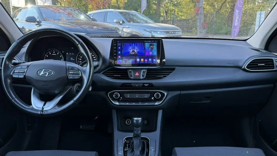 HYUNDAI i30 -