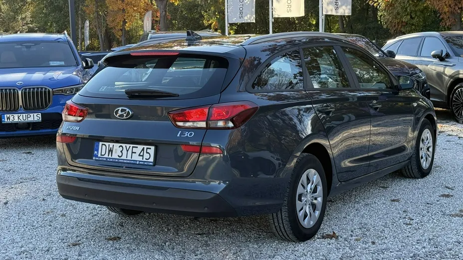 HYUNDAI i30 -