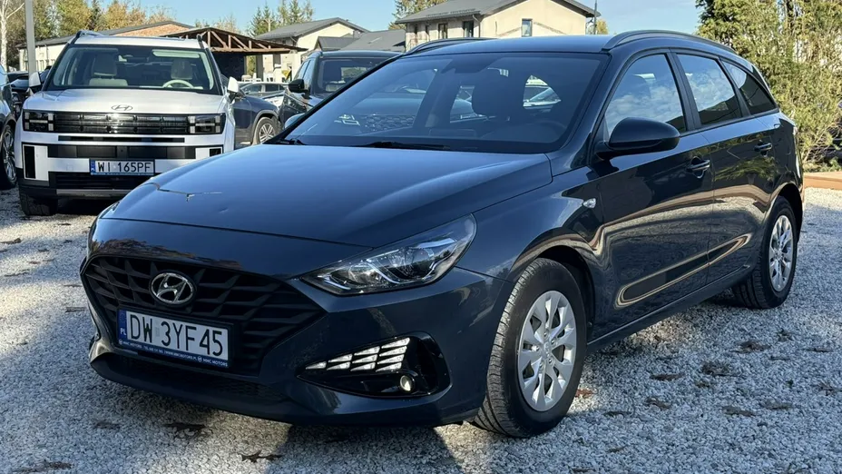 HYUNDAI i30 -