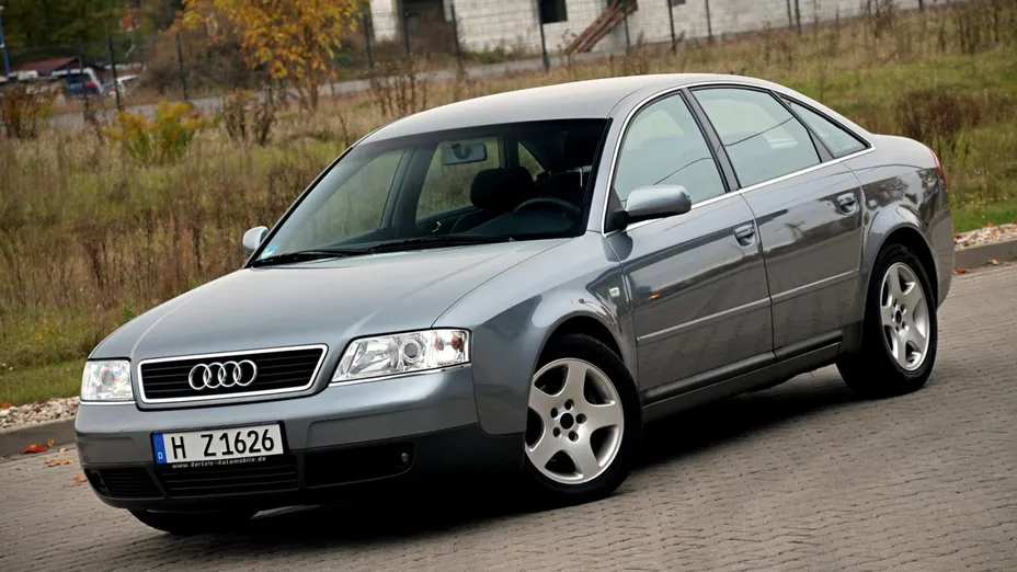 AUDI A6 -