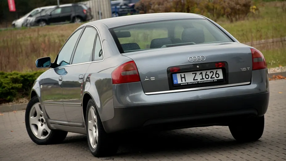 AUDI A6 -