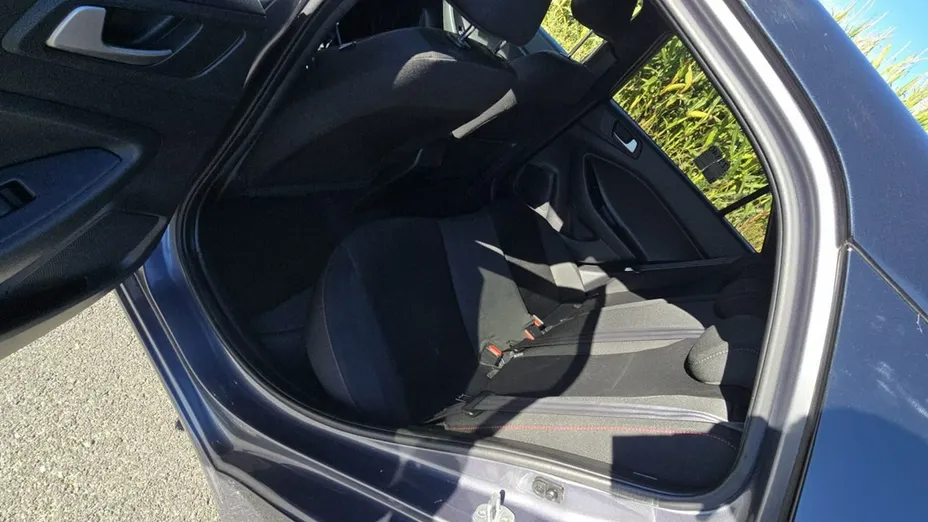 HYUNDAI i20 -