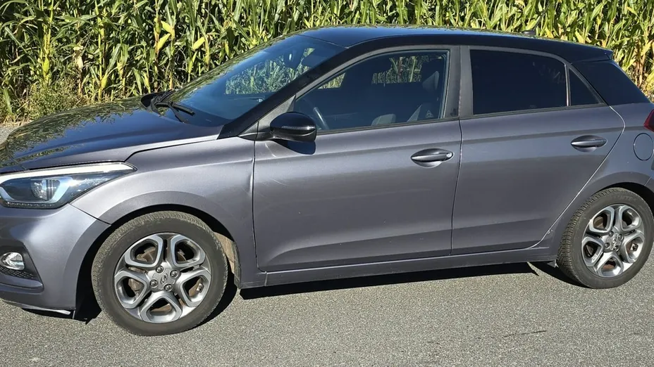 HYUNDAI i20 -